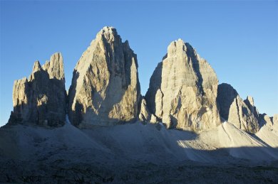 Vandra i Dolomiterna